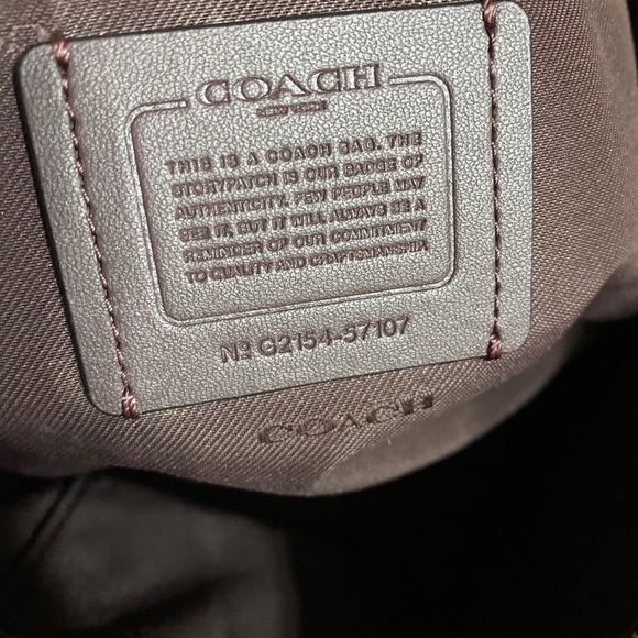 COACH Edie 87239 Turnlock Oxblood Pebble Leather Shoulder Bag Purse Chain Tote. - Picture 9 of 9